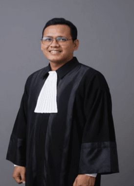 Robby Malaheksa, S.H., M.H.,